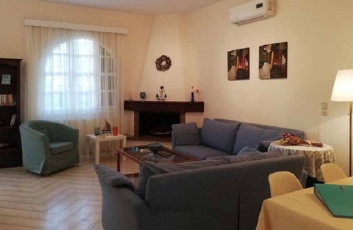 Kokkini Chani Apartment | Kokkini Hani Evi's Beautiful Seafront house, With 4 Bedroom, 2-9 Persons.
