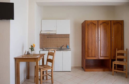 Fragkokastello Apartment | Koutelo by The Sea