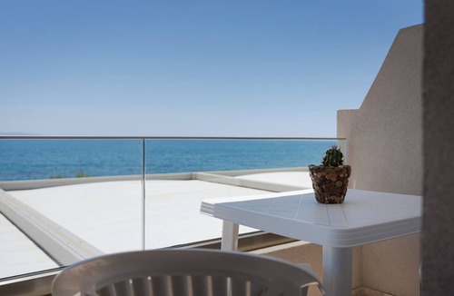 Fragkokastello Apartment | Koutelo by The Sea