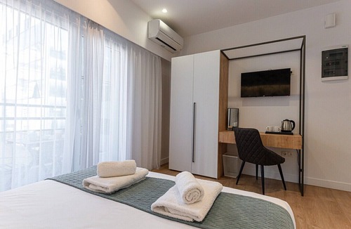 Ampelokipoi Bed & Breakfast | Kriel Suites by LIV Homes 202