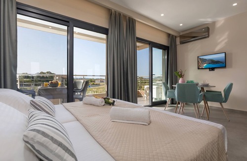 Agrilia Apartment | La casa de Zante - First Floor Suite