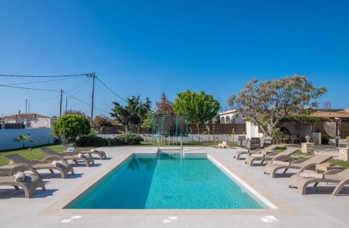 Agrilia House | La Casa Di Nina - Villa with Private Pool, by ZanteWize