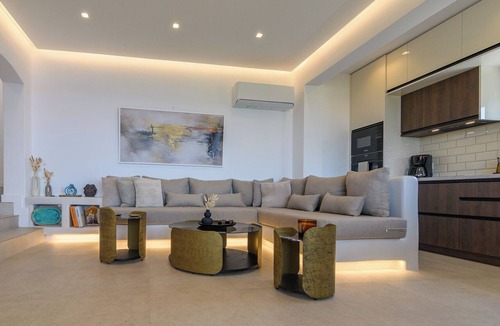 Loutraki House | LemonTree Villa,with Panoramic Aegean Views Rooftop Jacuzzi and Yoga Garden