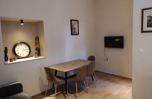 Sparta Apartment | Leonidas II Traditional House in Sparta