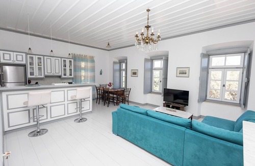 Spetses Apartment | Levanta Traditional House | Near Beach & Centre