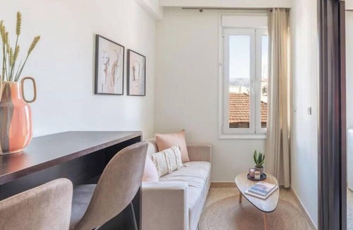 Thissio Apartment | Light-Filled, Central Athens Escape near Acropolis