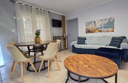 Flogita House | Lighthouse
