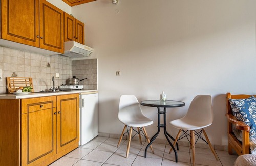 Ntomata Apartment | Loft Apartment 'Marketos Studio 2' with Mountain View, Wi-Fi and Air Conditioning