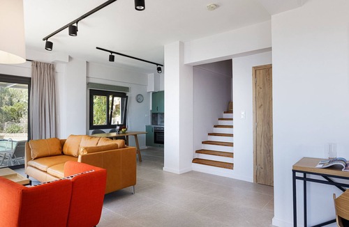 Agios Vasileios House | Luxuriöse "Villa Stefanos" mit Meerblick by Interhome