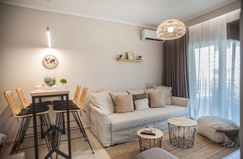 Neoi Epivates Apartment | Luxurious apartment, less than 60 m from the sea!