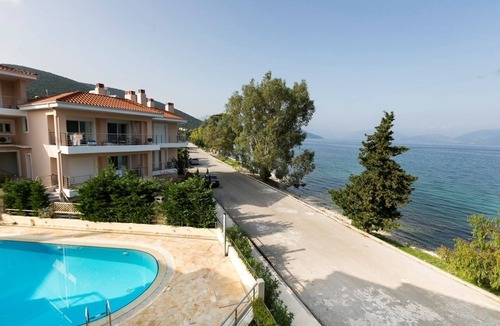 Karavomylos Apartment | luxury apartment waterfront with amazing sea view