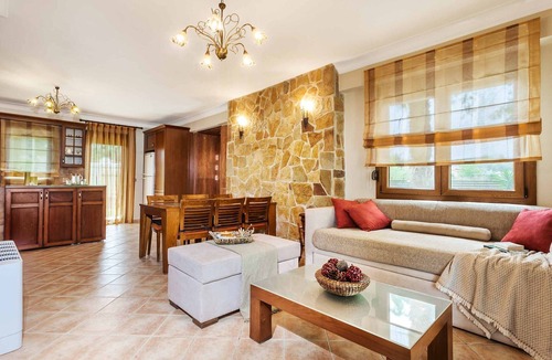 Pefkochori Villa | Luxury Halkidiki Villa | Villa Dione | 4 Bedroom Villa | Beach Front |.