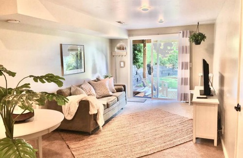 Holladay Apartment | Luxury Mountain Sanctuary