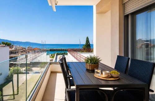 Kalamata Marina Apartment | Luxury Seafront Apartment - Kalamata Marina