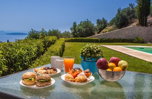 Nafplio Villa | Luxury Villa with Pool, Jacuzzi