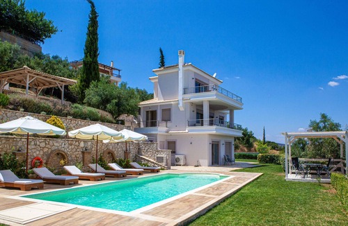 Nafplio Villa | Luxury Villa with Pool, Jacuzzi