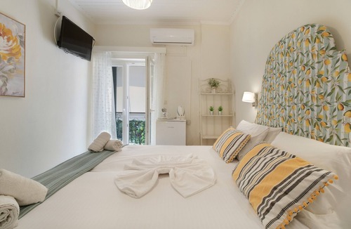 Nikiana House | M5 Room with Wi-Fi and Air Conditioning
