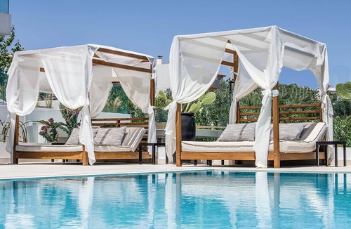 Rethymno Villa | Made of blue luxury souites collection