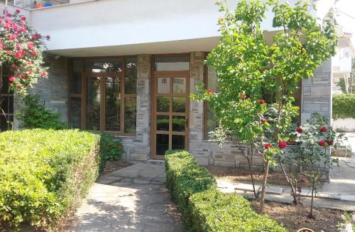 Neoi Epivates House | Maisonette Afroditi
