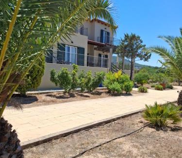 Vagia House | MARFAIA - Villa by the sea