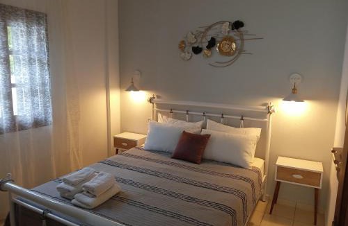 Kalamos Apartment | Margianou Seaview Apartments 1 & 2