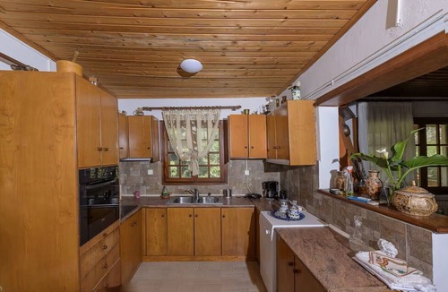 Ormos Agiou Ioannou House | Marin Holiday: Mountain retreat with easy beach access. Cozy home 1.5km from sea