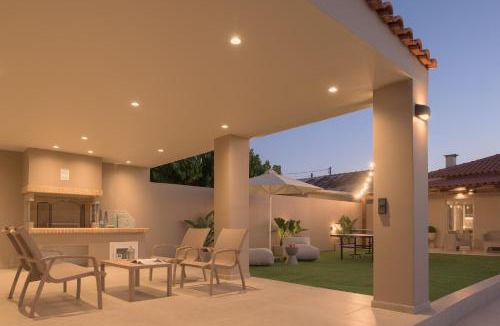 Pigi Villa | Maroon 7 Residence