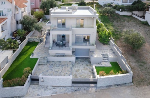 Salamis House | MarYsol Luxury Maison with swimming pool and sea view