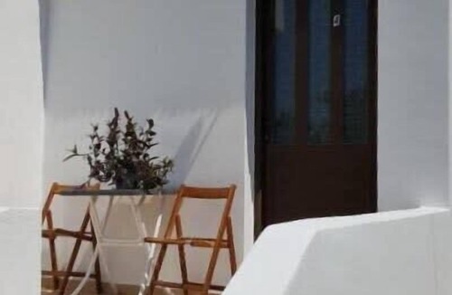 Gialos House | Mear Holiday Home - Cozy Summer Getaway