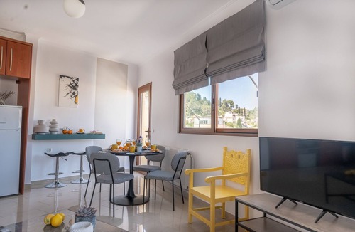 Zakynthos Town Apartment | Meros Filikon - Stylish Two Bedroom apt. (100m2)