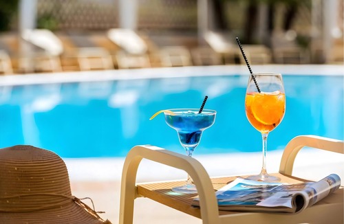Kavos Apartment | Metaxa One-Bedroom 8 Apartment with Shared Pool, Wi-Fi, and Air Conditioning
