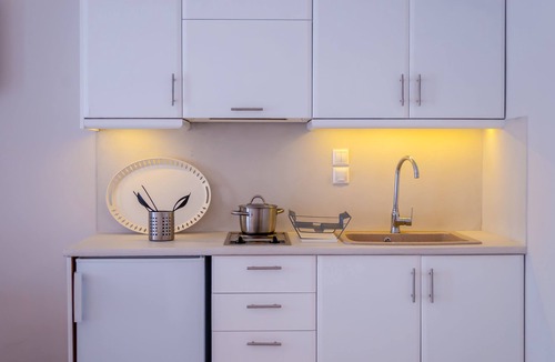 Adamas House | Milos Bay Suites