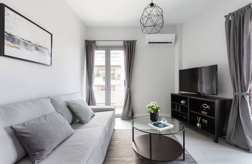 Ilisia Apartment | Minimal 2BD Apartment with Lycabettus view
