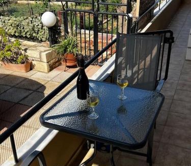 Agia Pelagia Apartment | Miros apts 2 in Agia Pelagia 50m from the beach