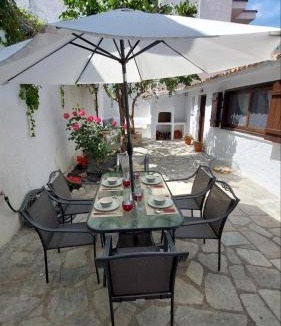 Sourpi House | Mitzela Mare House