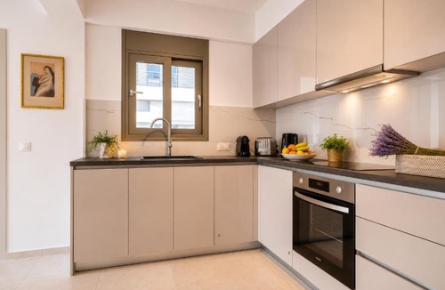 Kalamata Marina Apartment | Modern Minimal Apartment at Kalamata Marina