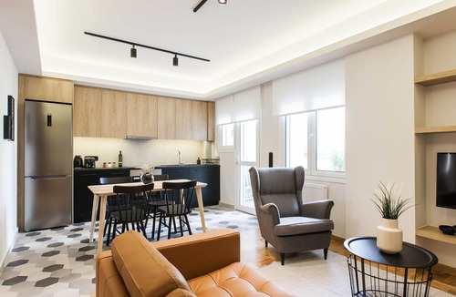 Pangrati Apartment | Modern Minimalist 3BD Apartment in Hilton District