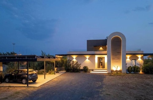 Akovitika Villa | Modern Private Pool Villa Walk to Beach