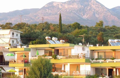 Akrogialion Apartment | Moireas Apartments