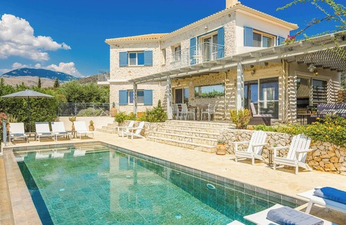 Skala Villa | Mounda Beach Villa - Four Bedroom Villa, Sleeps 7