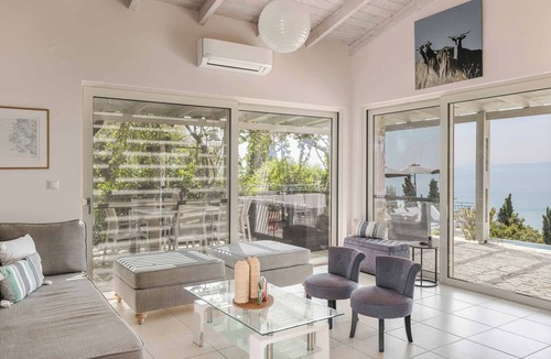 Skala Villa | Mounda Beach Villa - Four Bedroom Villa, Sleeps 7