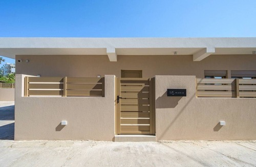 Lambi House | MS Beach Luxury Homes - Maria