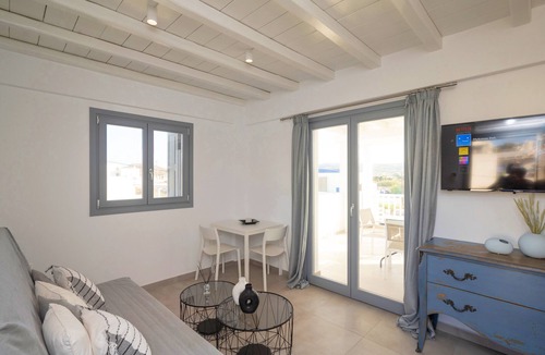Ano Mera Apartment | Mykonos Dot - Deluxe Apartment With Balcony