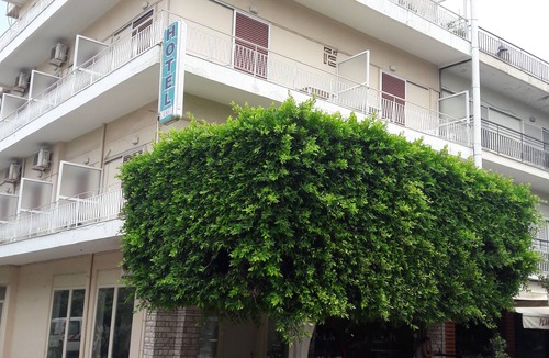 Zakharo Hotel | Nestor