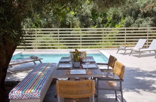 Tsoukaladhes Villa | New 3-bedroom modern villa with private pool, surrounded by olive trees.