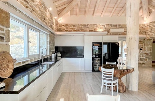Pitsidia Villa | Nieuwe luxe villa Ganesha
