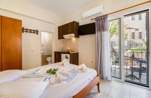 Nikiana Apartment | Nikiana Club Studio 6 with Mountain View & Wi-Fi