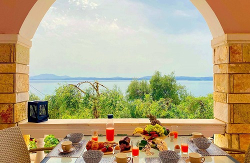 Barbati Apartment | Nissaki Sunlight Apartment with views