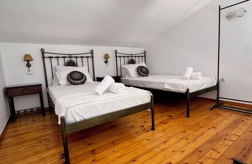 Akrotiri House | Olea bungalows