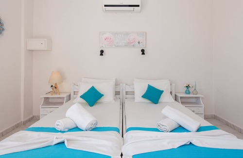 Alykes Apartment | One Bedroom Apartment (3 pax) - The Lofos Studios